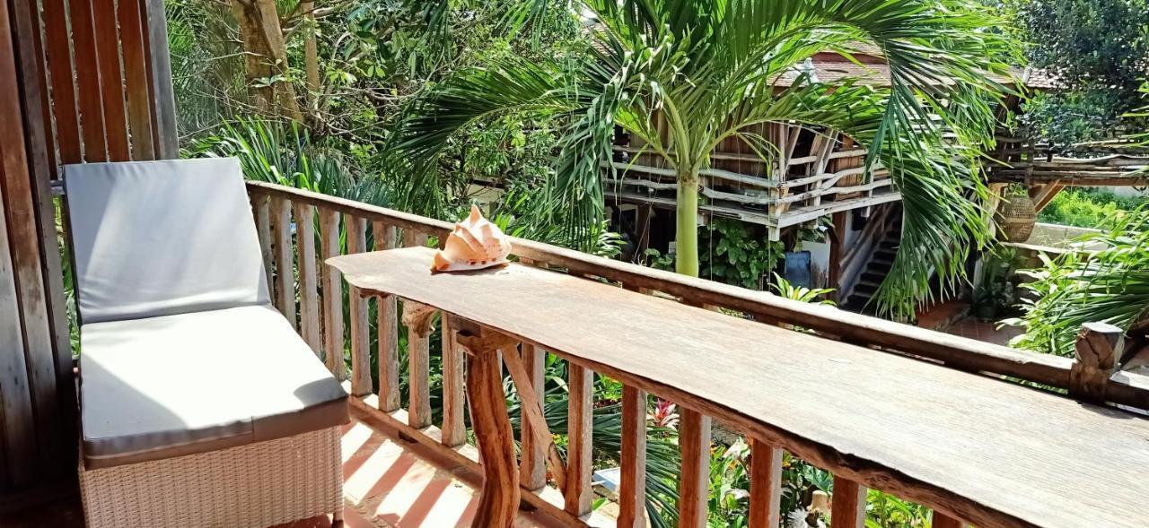 Tara Lodge Haven Of Peace Kep Exterior photo
